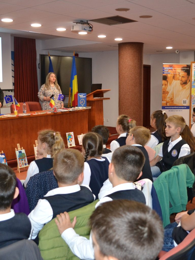 expozitia-la-multi-ani-europa