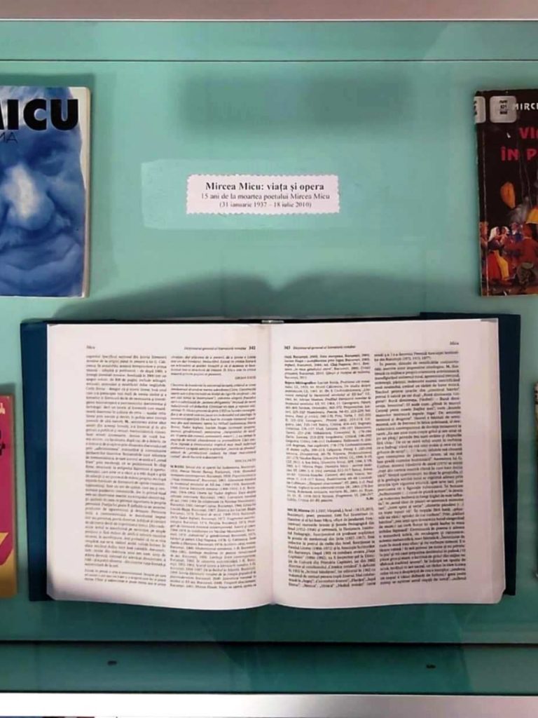 vitrina-imprumut-adulti-mircea-micu