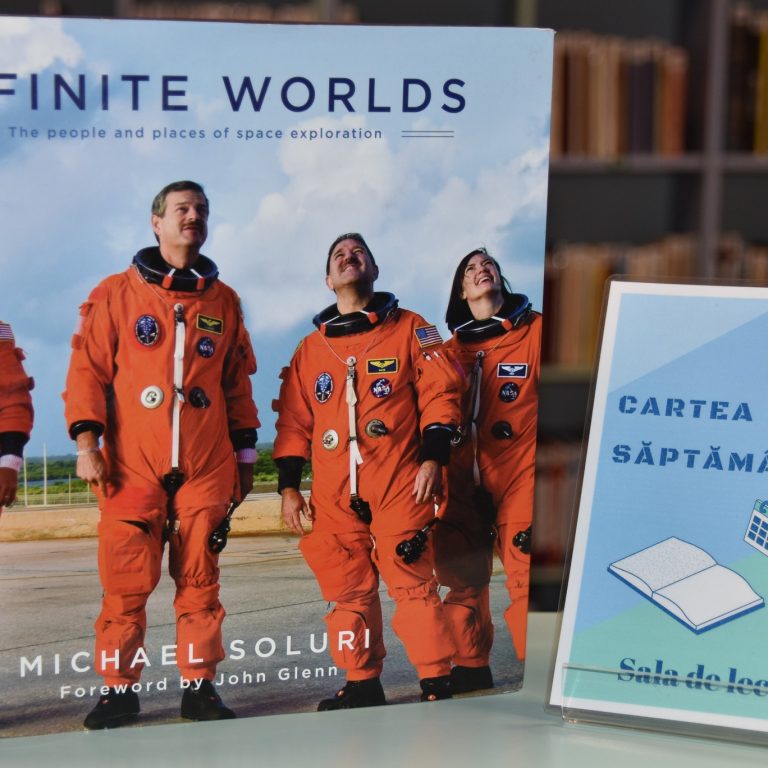 cartea-saptamanii-infinite-worlds