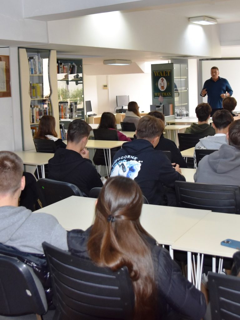 countering-propaganda-10-25