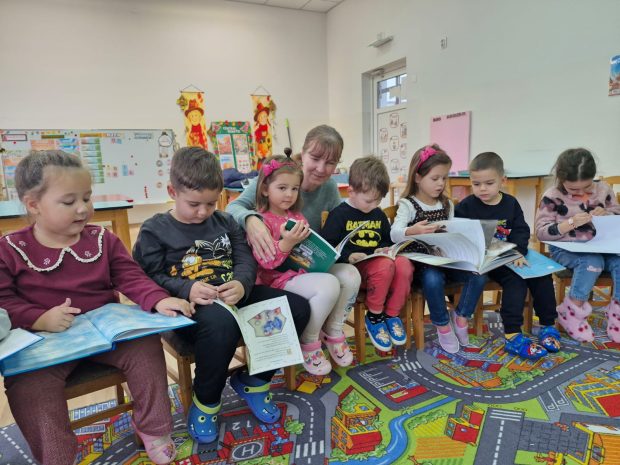 de-vorba-cu-personajele-povesti-24-10-25